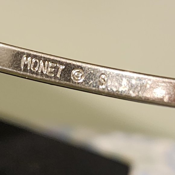 Vintage Monet Silver Tone Bangle Bracelets - set of 3 - Picture 8 of 12